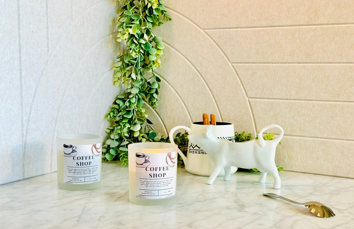 Coffee Shop candle – aromatic coconut soy blend with freshly brewed coffee scent, handmade by Graceful Garden Studio